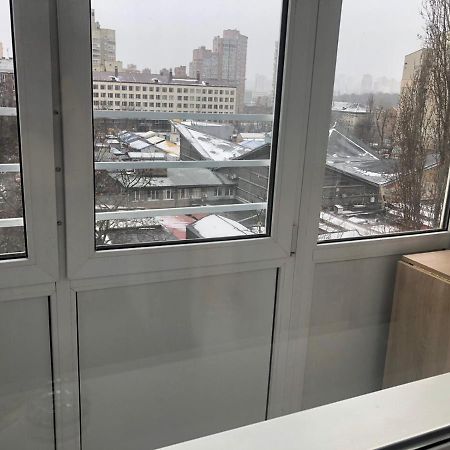 Апартаменты Дворец Украины С Круглой Кроватью Kyiv Exterior photo