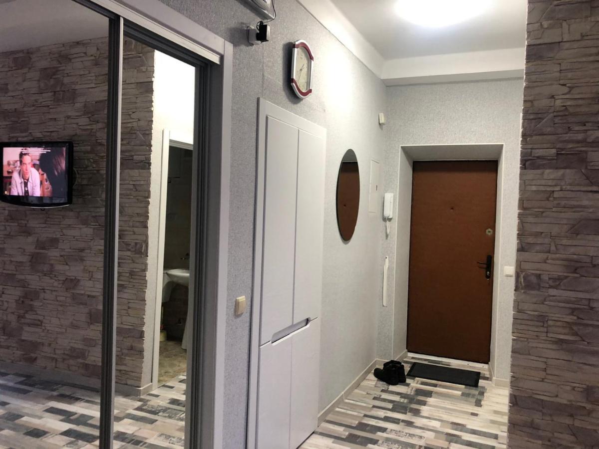 Апартаменты Дворец Украины С Круглой Кроватью Kyiv Exterior photo